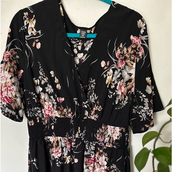 This is a semi dressy Shein maxi dress. - Picture 1 of 6